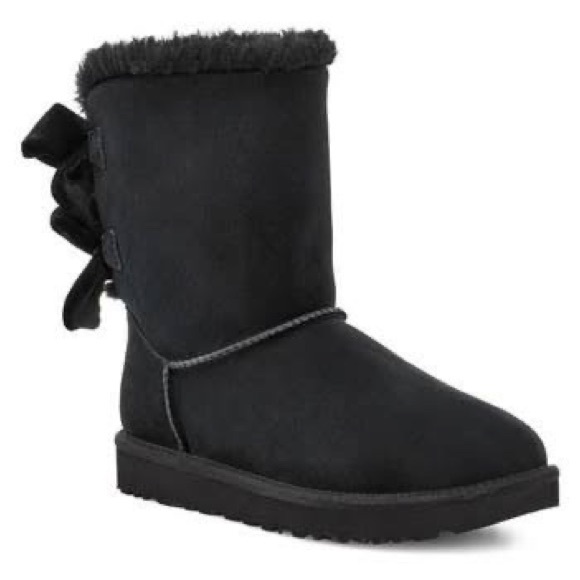 New Never Worn Uggs - Picture 2 of 2